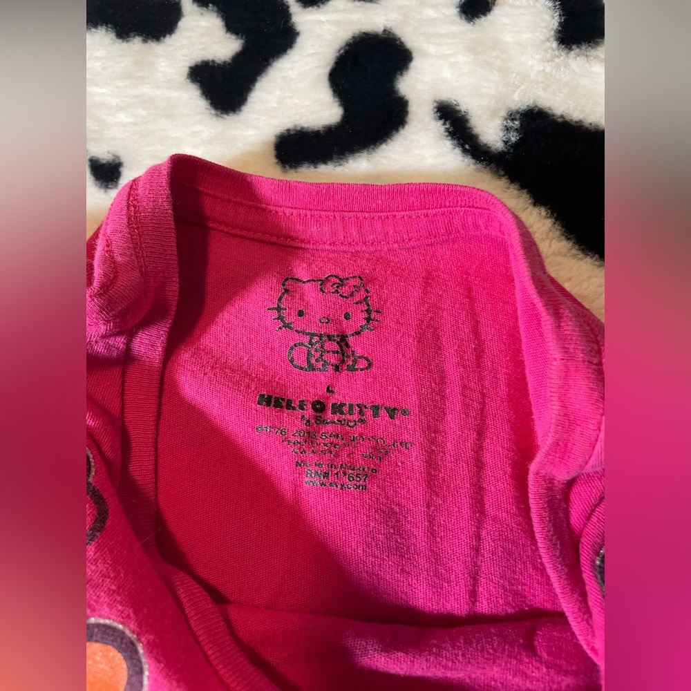 Hello Kitty Christmas Girls T-Shirt - Picture 5 of 7